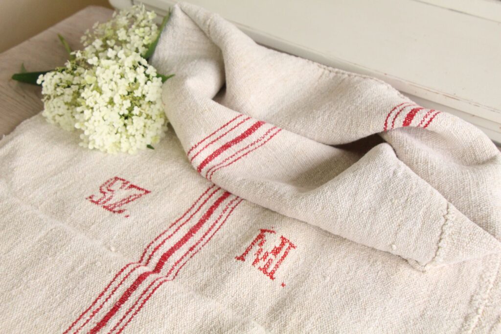 antique linen grainsack, handmade, table cloth, durable, L 677