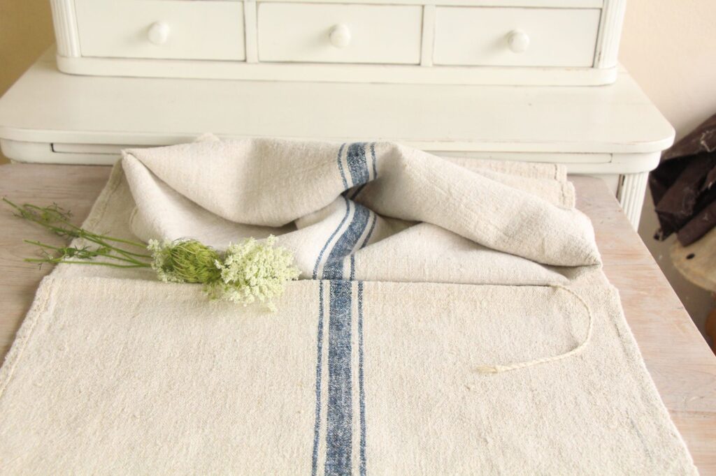 antique linen grainsack, french linen, wedding decor, durable, L 696