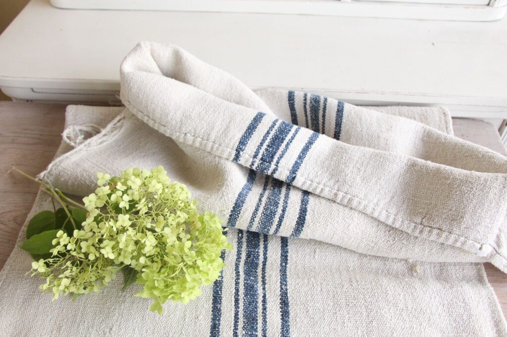 antique linen grainsack, Scandi style, rustic decor, durable, L 728 A - Image 4