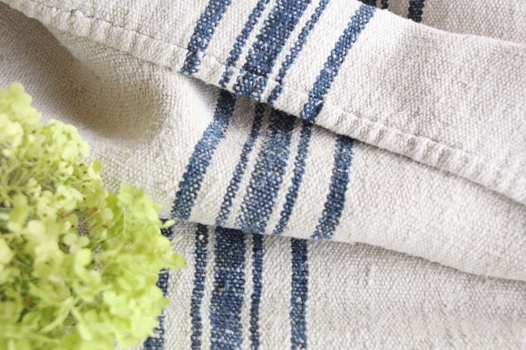 antique linen grainsack, Scandi style, rustic decor, durable, L 728 A