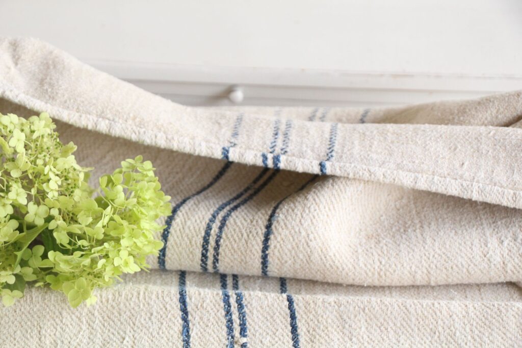 antique linen grainsack, Scandi style, wedding decor, durable, L 727 - Image 4