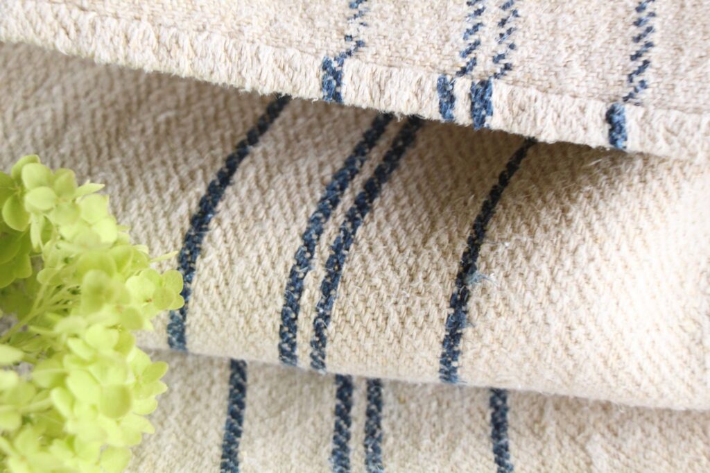 antique linen grainsack, Scandi style, wedding decor, durable, L 727 - Image 8