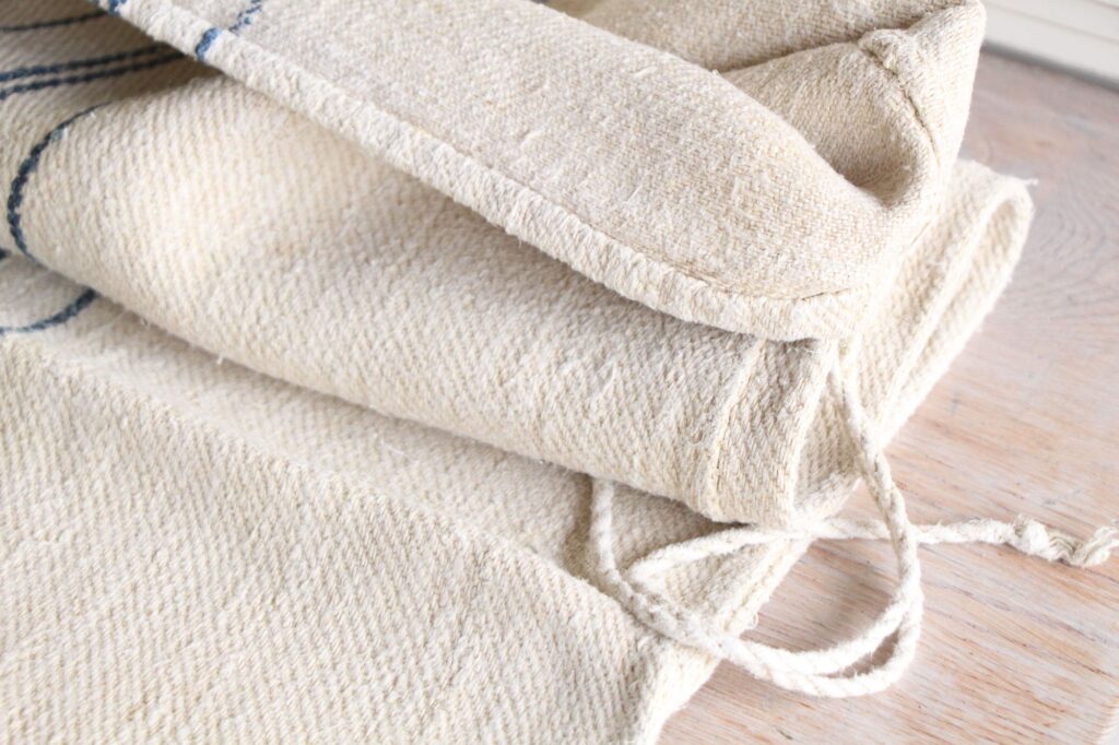 antique linen grainsack, Scandi style, wedding decor, durable, L 727 - Image 9
