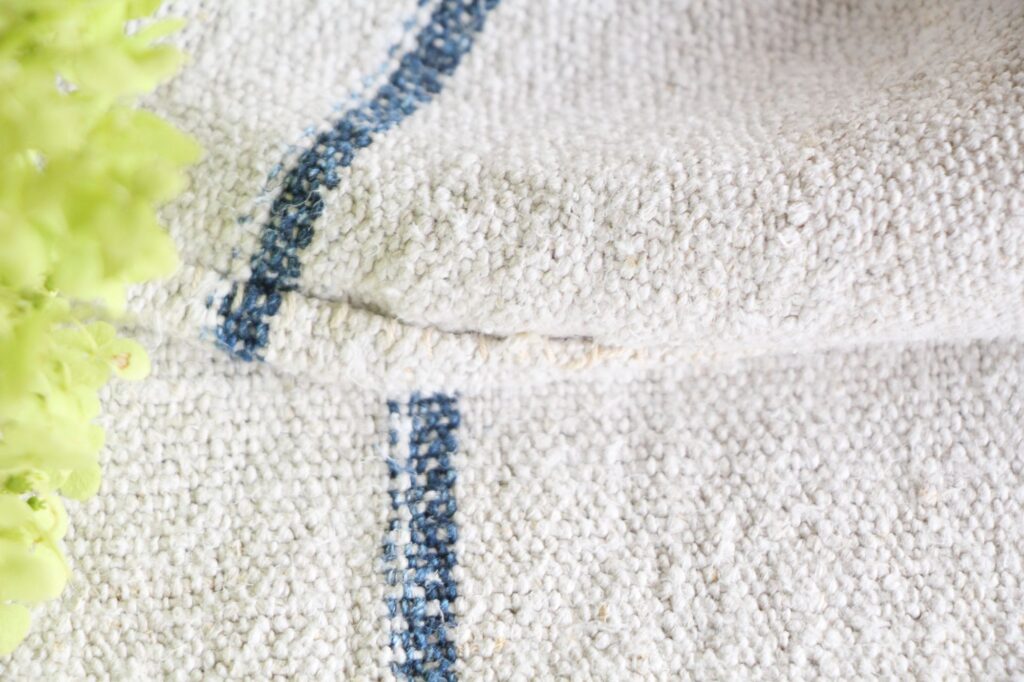 antique linen grainsack, Scandi style, table cloth, durable, L 724 - Image 10
