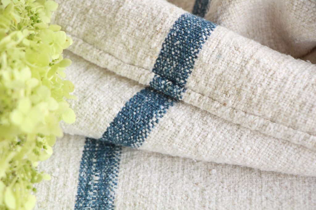antique linen grainsack, Scandi style, cushion fabric, durable, L 689 - Image 5