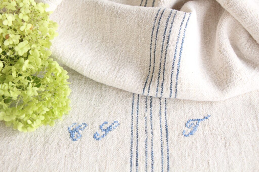 antique linen grainsack, french linen, curtain fabric, durable, L 729