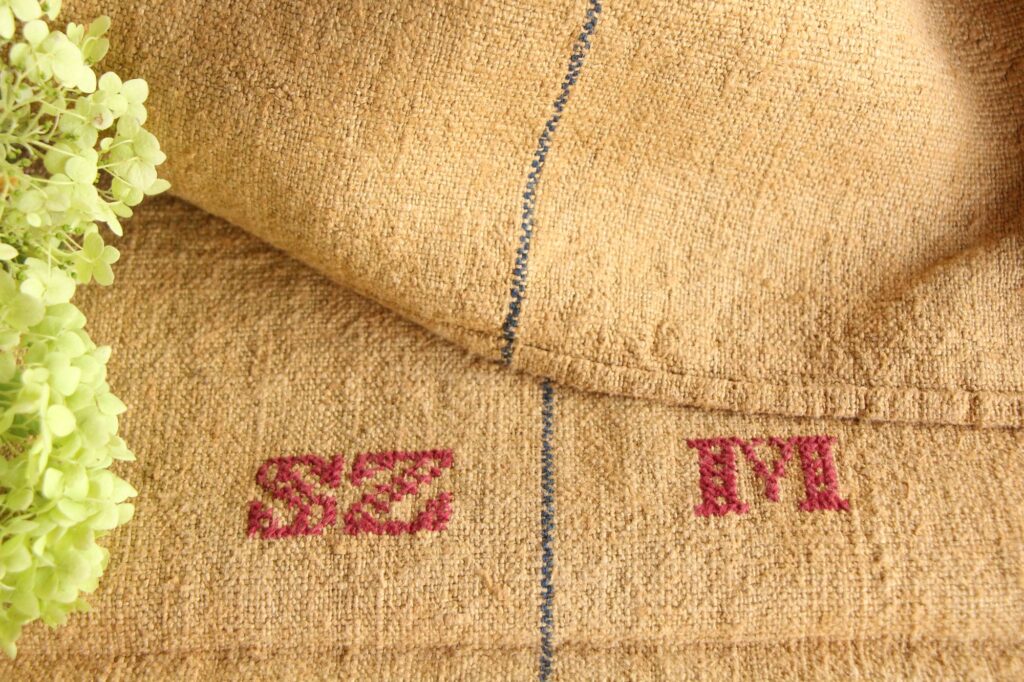 gefärbter antiker Leinen-Getreidesack, Tapezierstoff, Hochzeitsdekor. langlebig, L 738 – Bild 6