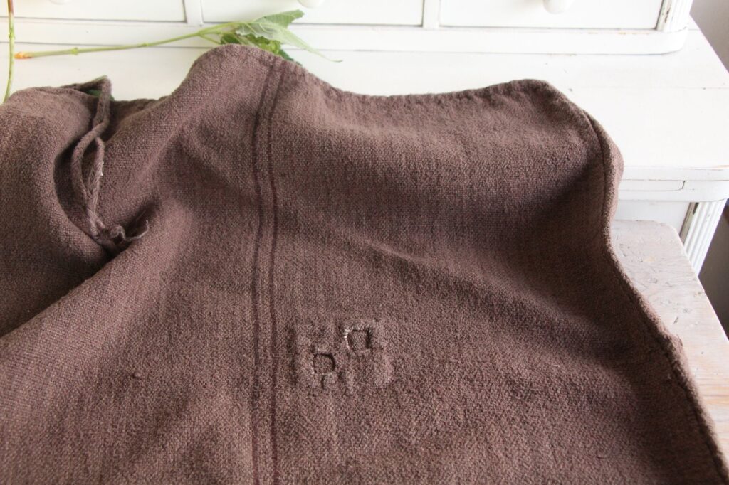 dyed antique linen grain sack, handwoven, bathmat fabric, durable L 753 - Image 5