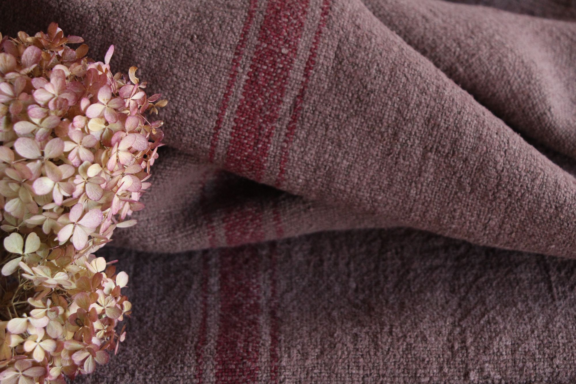 gefärbter antiker Leinen-Getreidesack, handgewebt, Landhaus Dekor, langlebig, L 778 – Bild 2