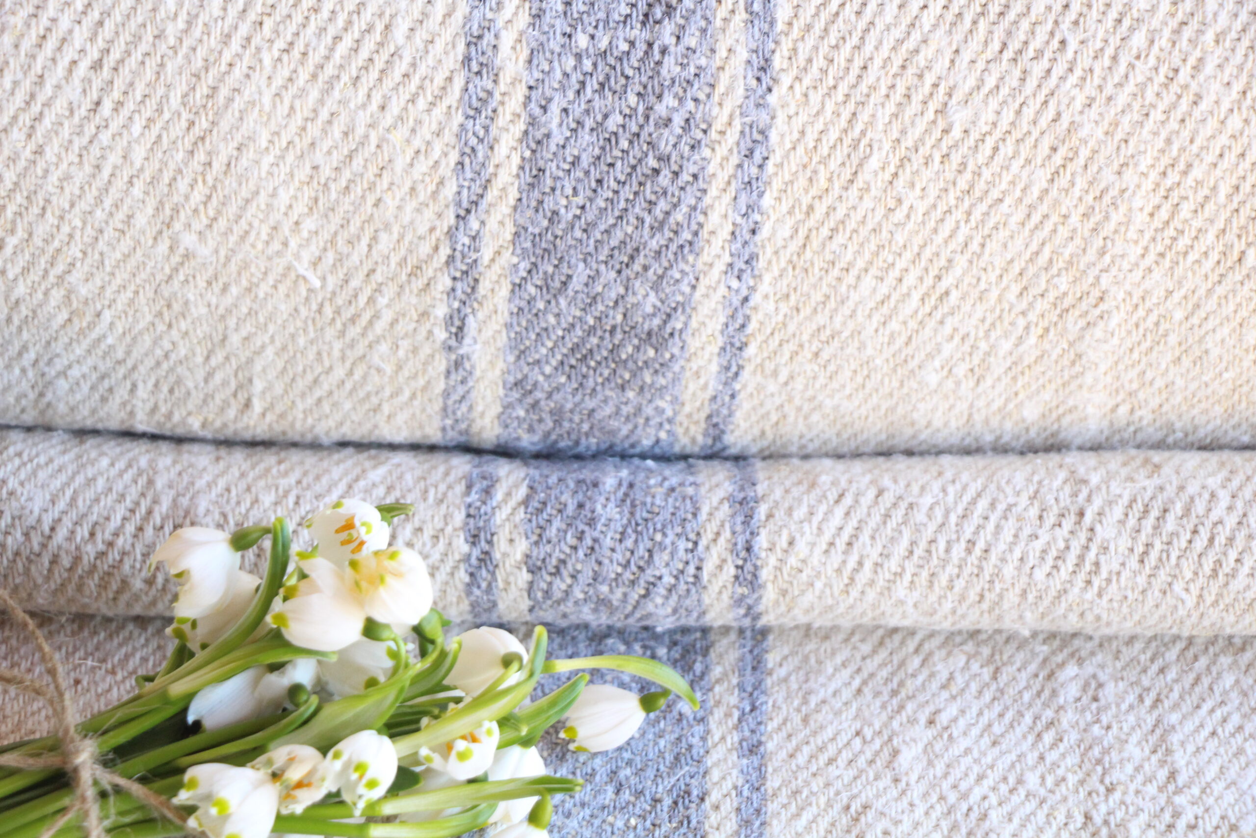 antique linen fabric, 10.93 y, upholstery fabric, faded stripes, durabel, Z 163 - Image 3