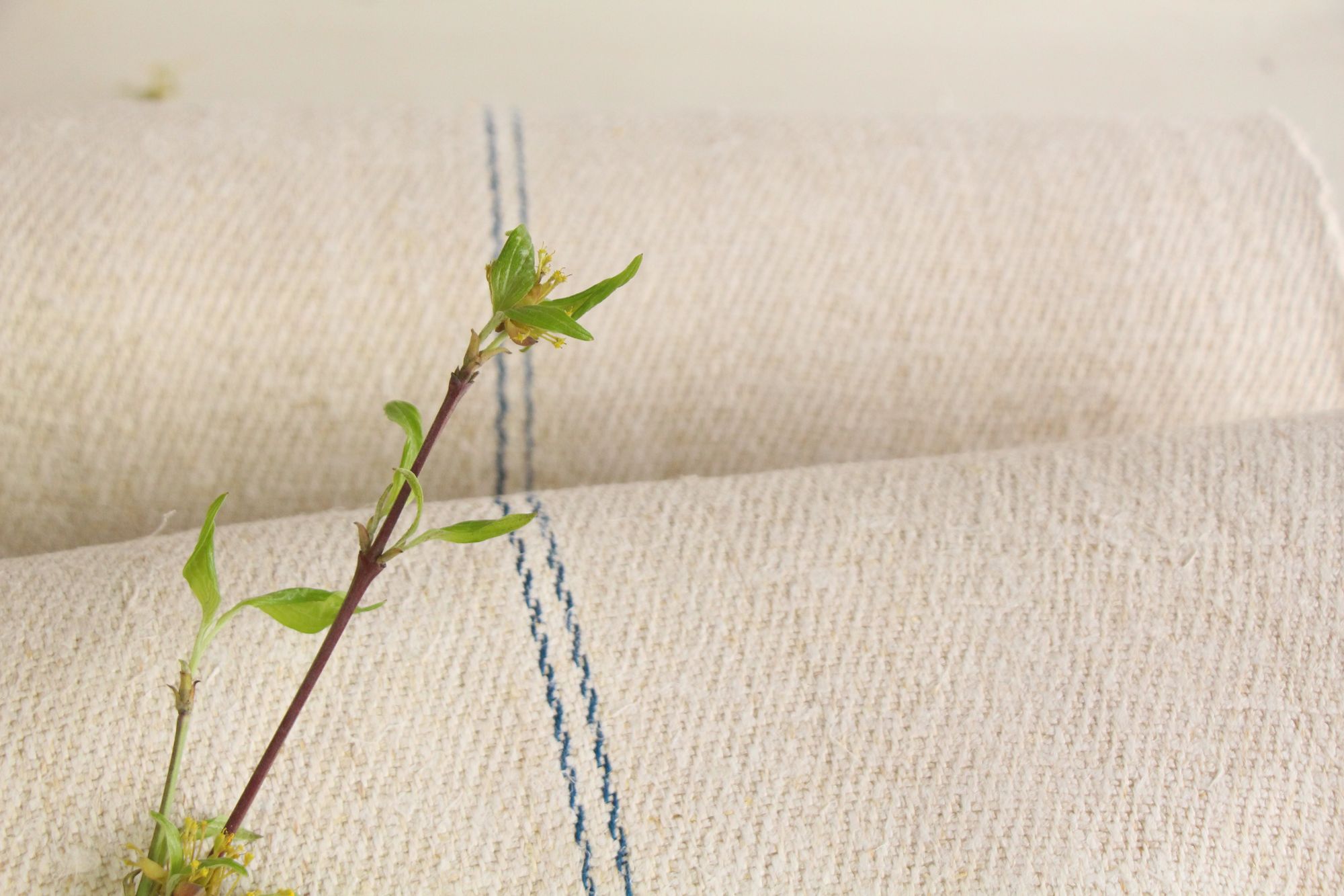 antiker Leinenstoff 17,5 m, Großangebot, Polsterstoff, wabi sabi, Z 178 – Bild 5