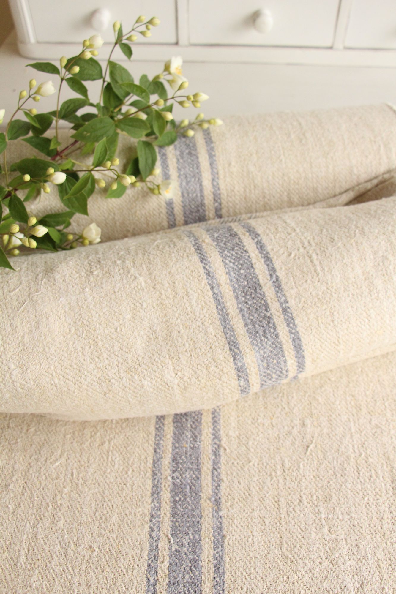 antique linen fabric, 16.62 y, bulk offer, farmhouse decor, stairrunner fabric, Z 186 - Image 2