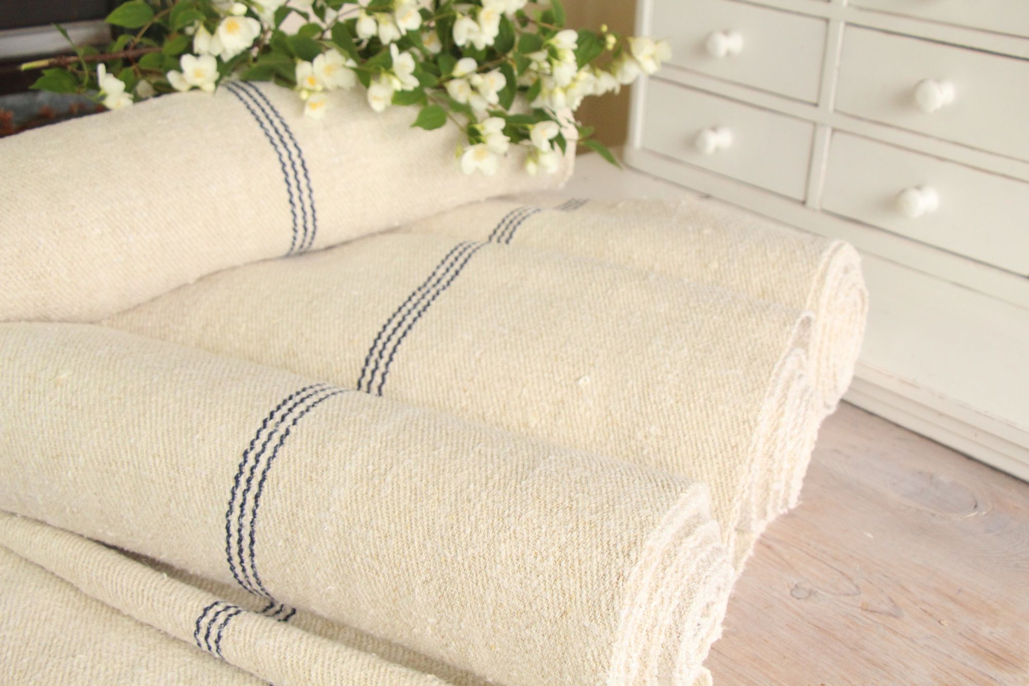 antique linen fabric, 27.88 y, bulk offer, farmhouse decor, stairrunner fabric, carpet, Z 197 - Image 5