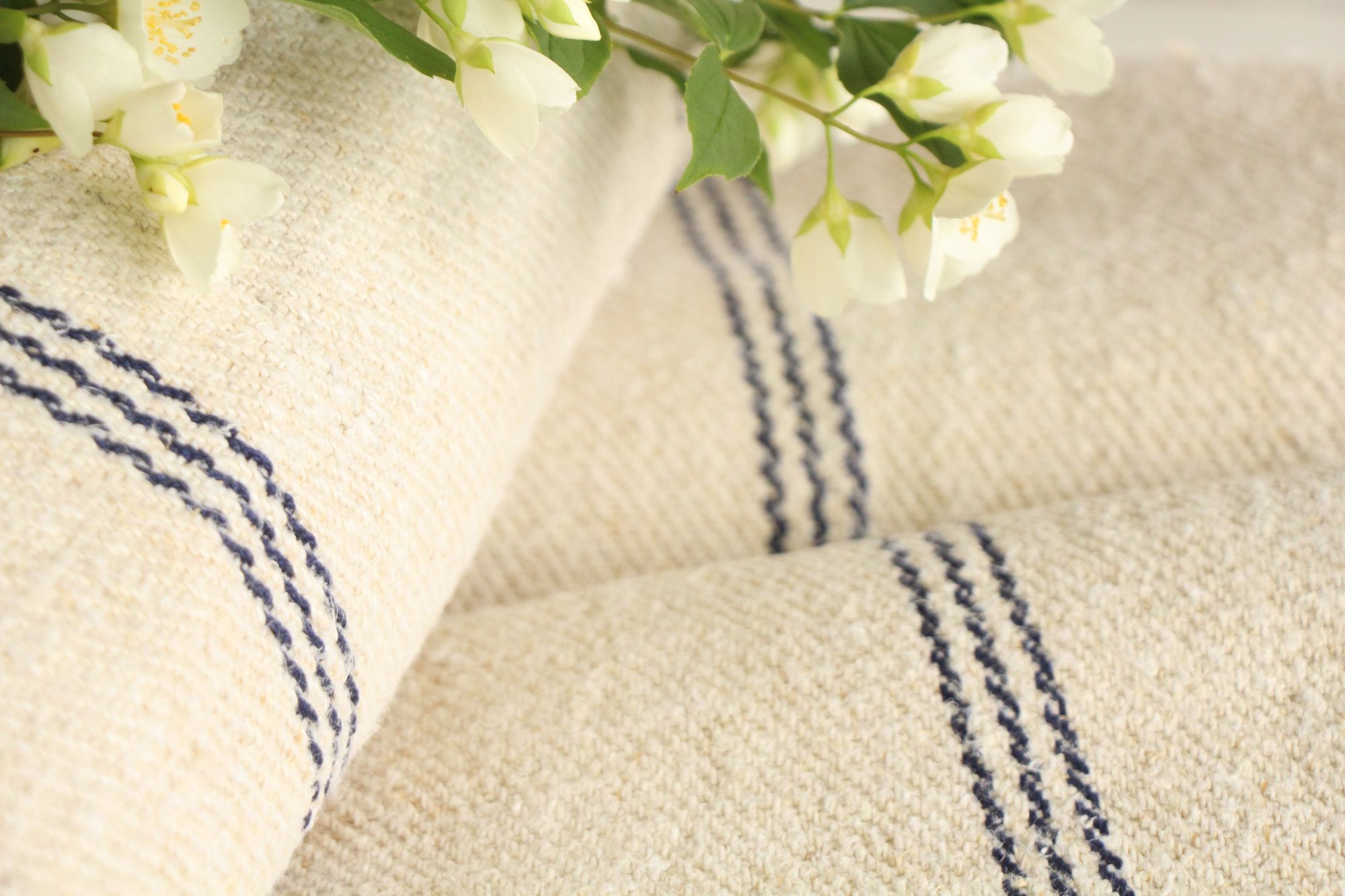 antique linen fabric, 27.88 y, bulk offer, farmhouse decor, stairrunner fabric, carpet, Z 197 - Image 9