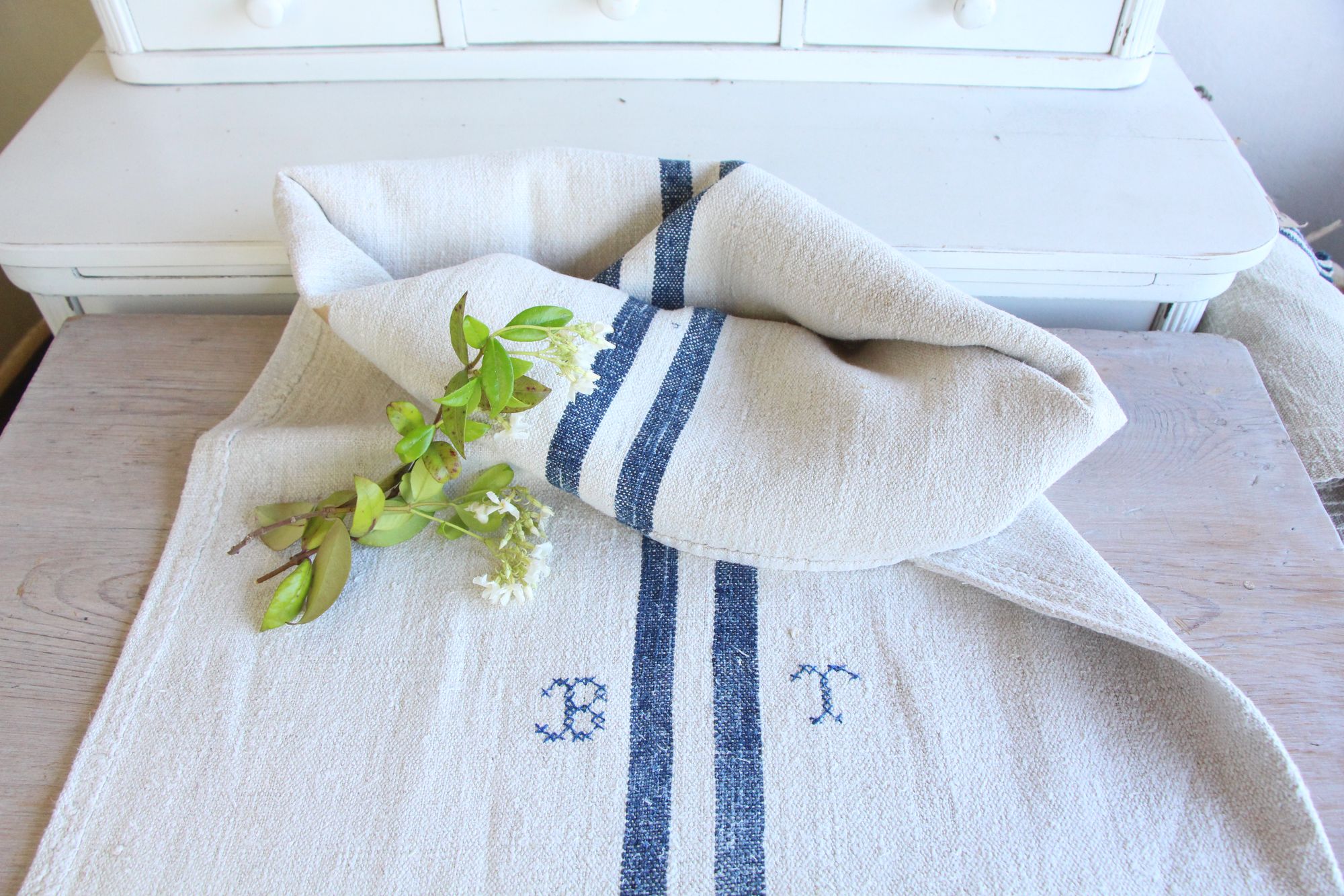antique linen grainsack, pillow fabric, farmhouse decor, durable, L 813 - Image 2