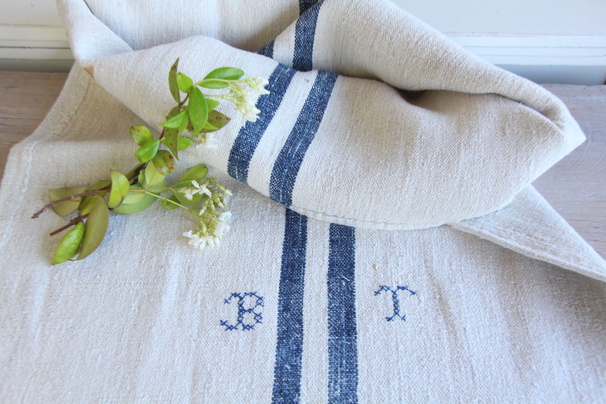 antique linen grainsack, pillow fabric, farmhouse decor, durable, L 813 - Image 3