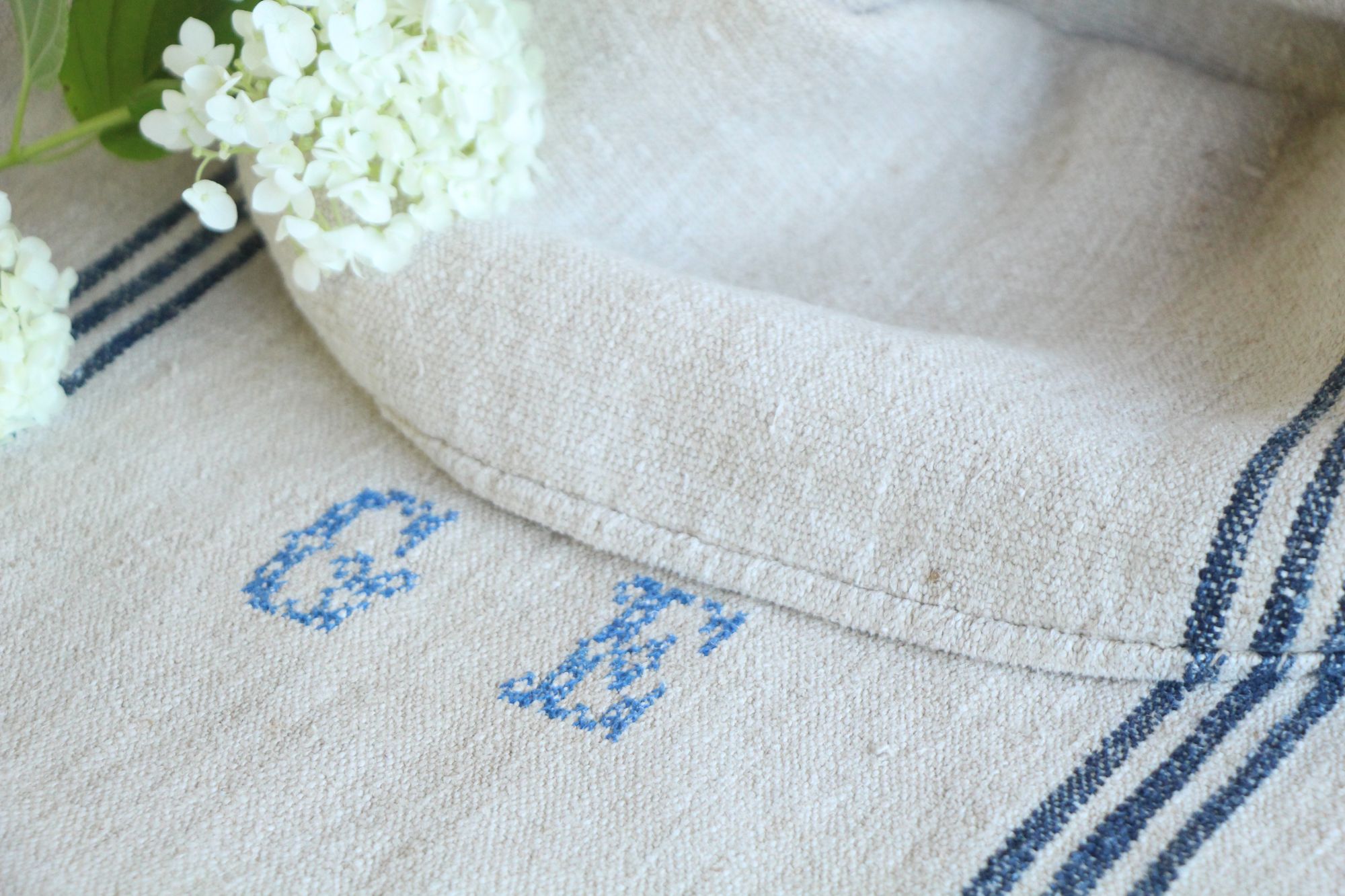 antique linen grainsack, pillow fabric, farmhouse decor, durable, L 918 - Image 4