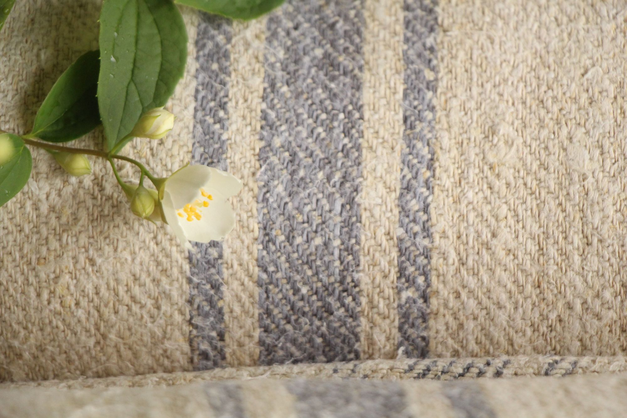 antique linen fabric, 16.62 y, bulk offer, farmhouse decor, stairrunner fabric, Z 186 - Image 9