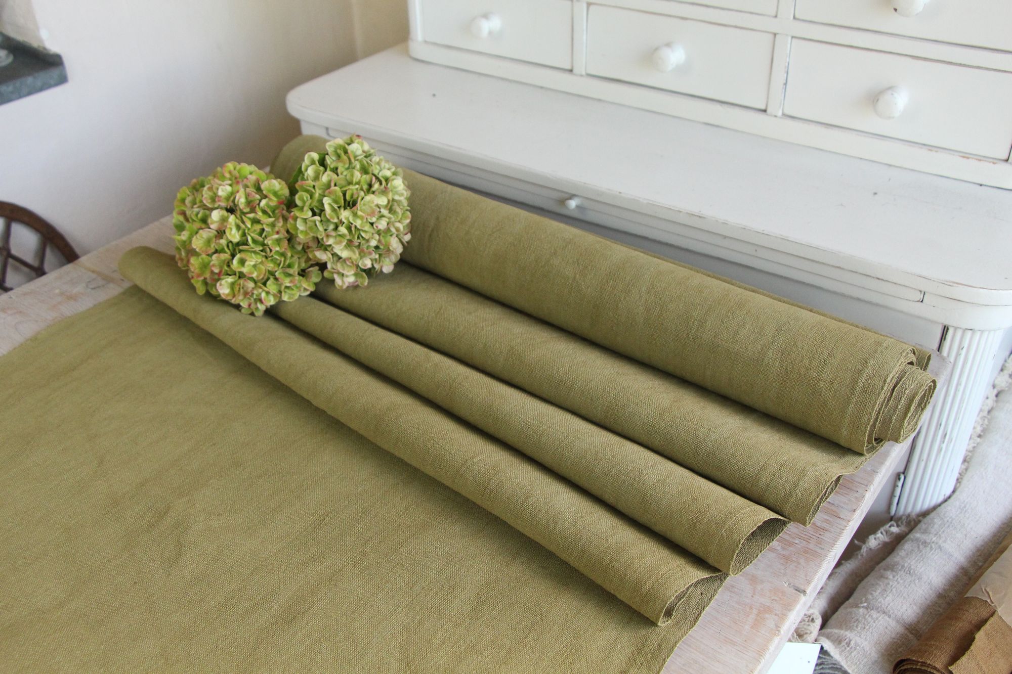 dyed antique linen fabric, 7.65 y, table cloth, wedding decor, Z 295