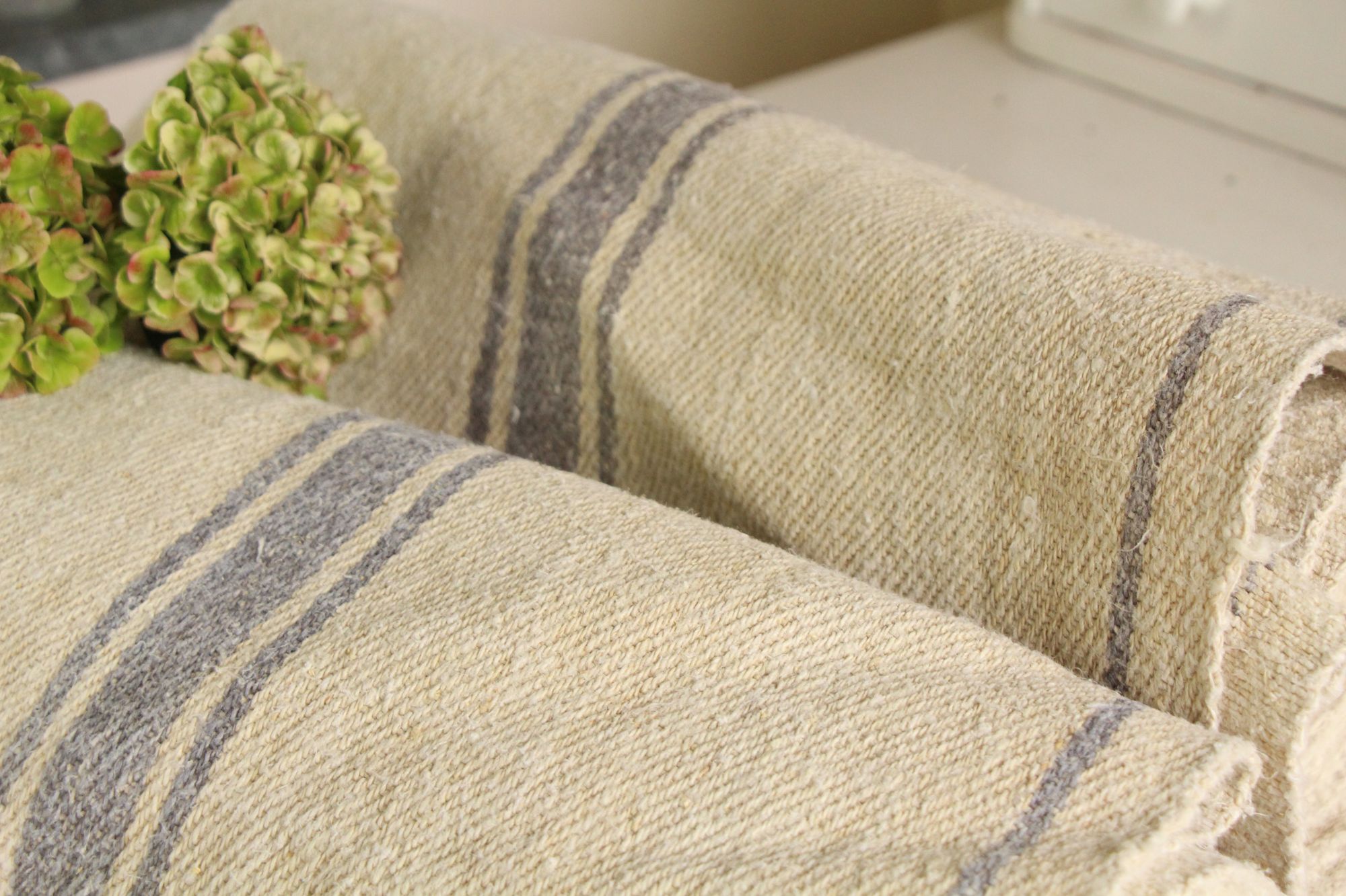 antique linen fabric, 24.50 y, bulk offer, farmhouse decor, wabi sabi, upholstery fabric, carpet fabric Z 303 - Image 6