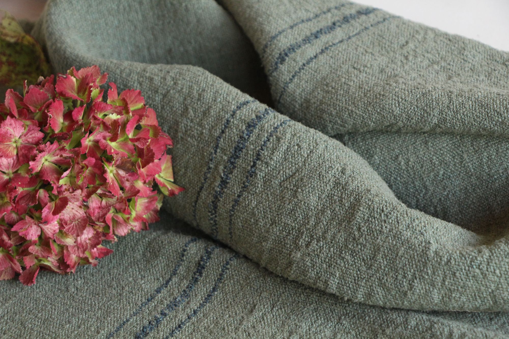 dyed antique linen grain sack, pillow fabric, rustic, durable, L 987 - Image 9